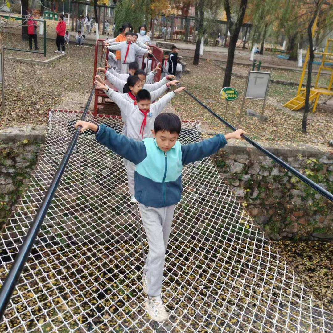 大腾小跃快乐长大