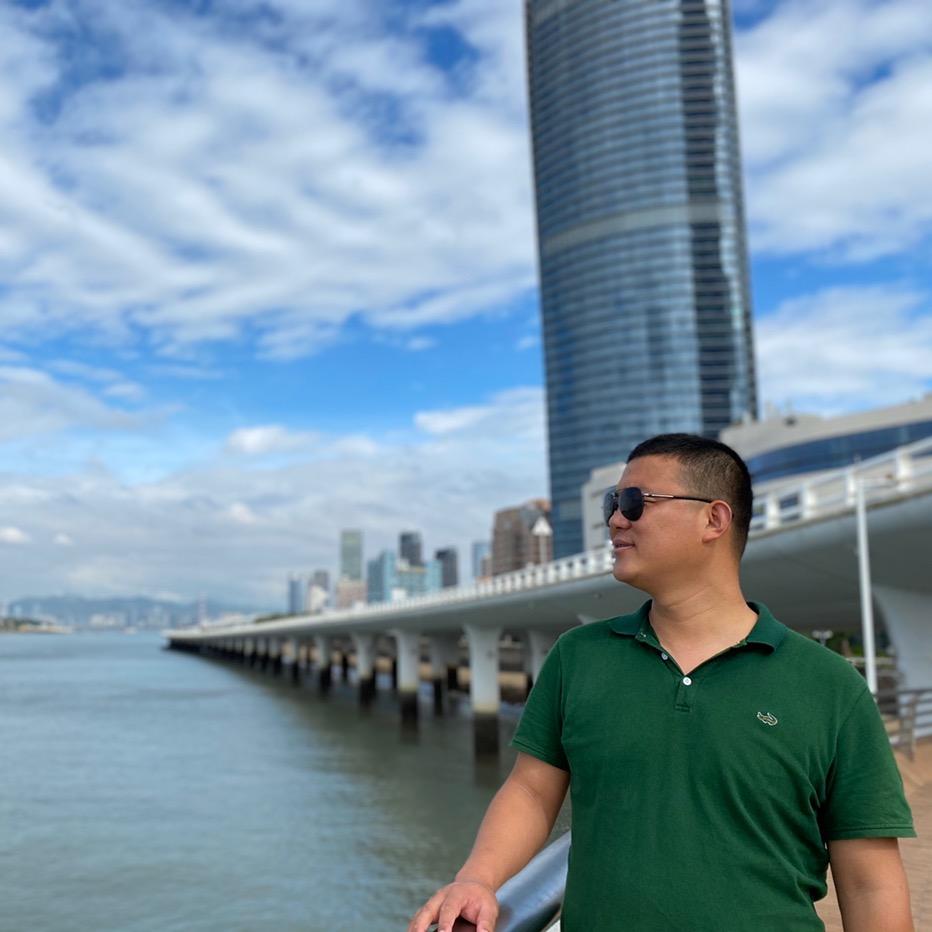 乐陵HTL全球沙发大师刚哥