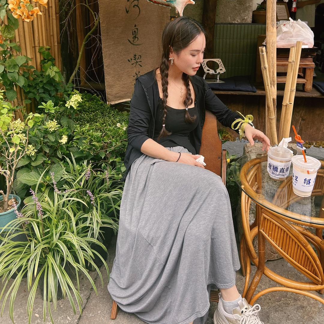 Su.           🕷️