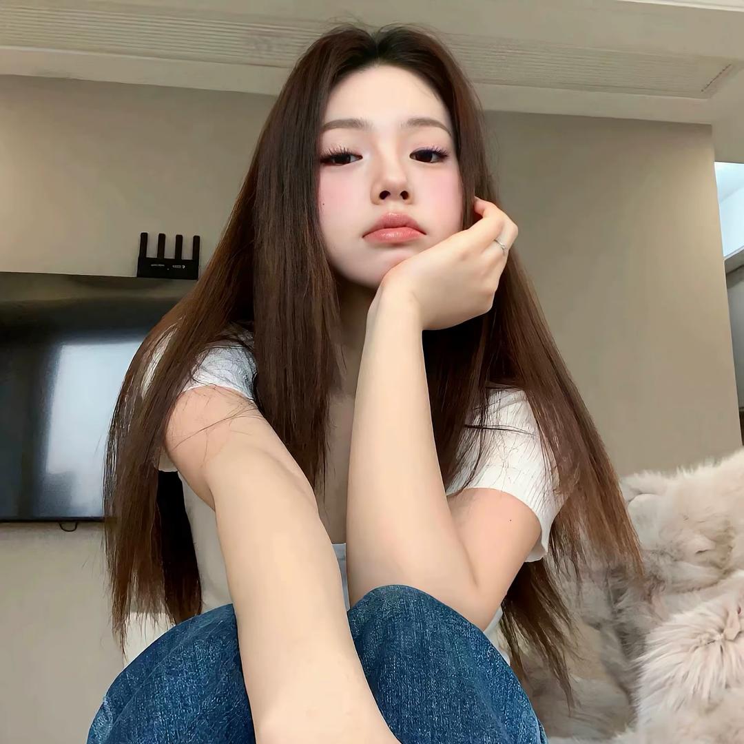 李好.