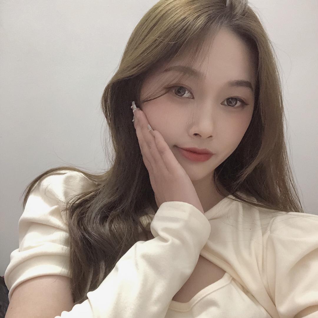 莉子♥︎