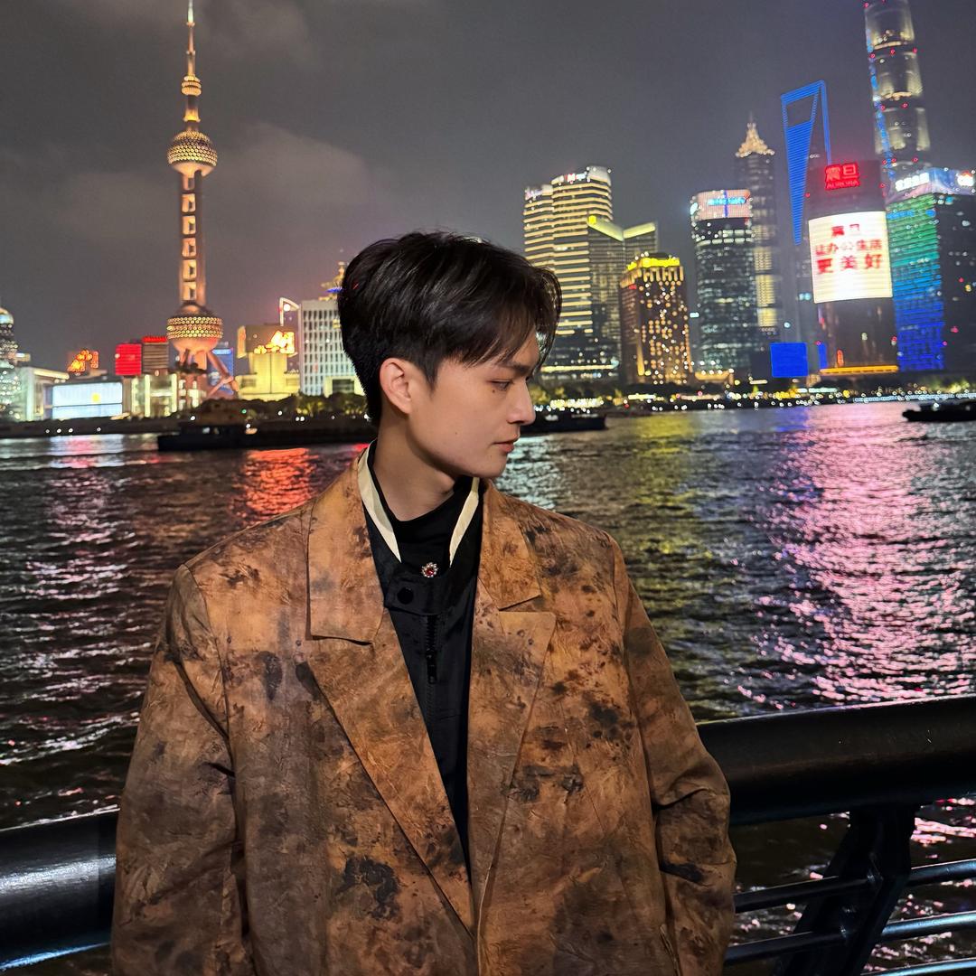 强子的发型日记📔