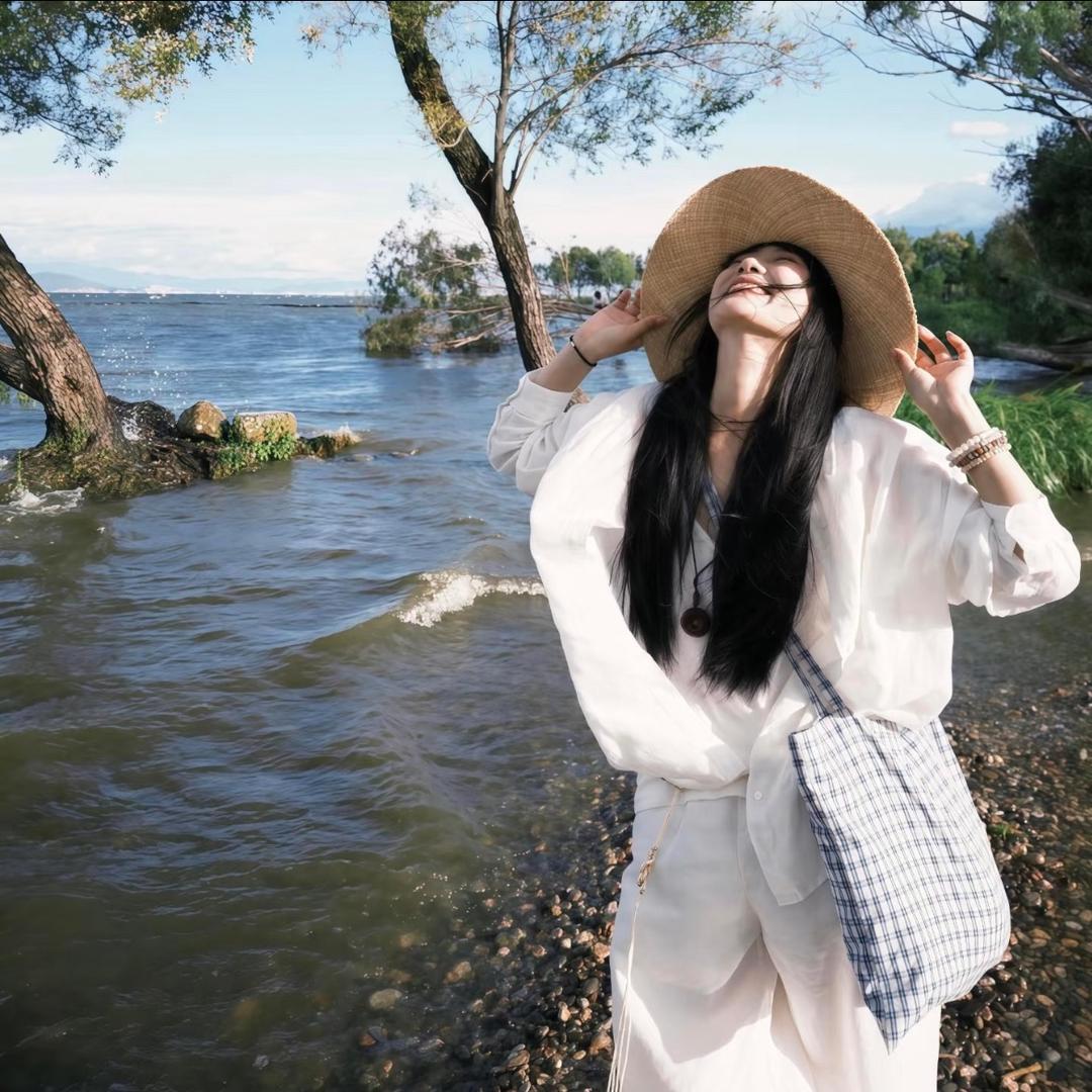 美女的事少管💛