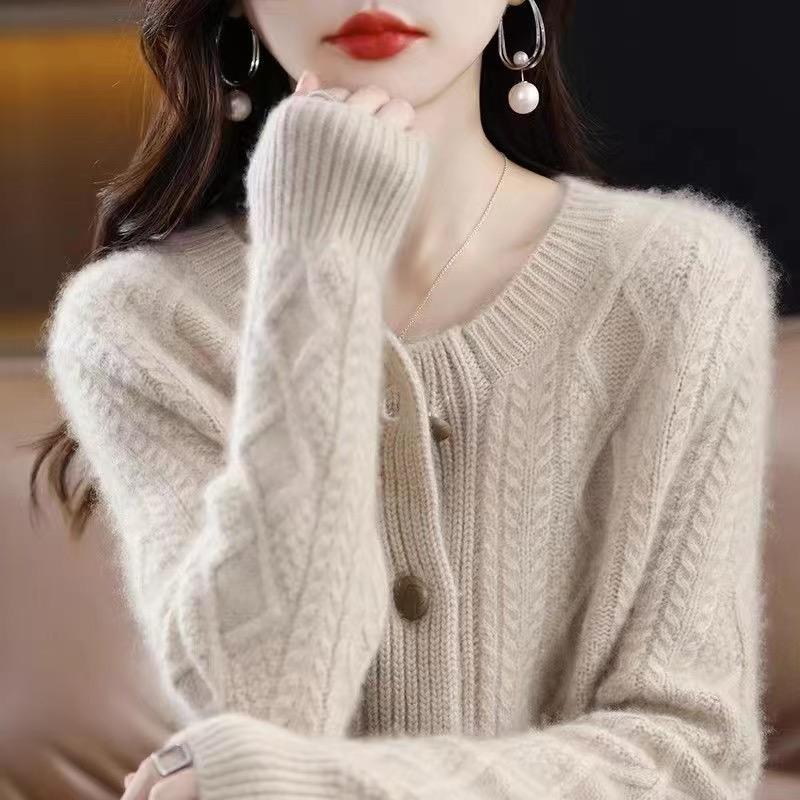 @春暖羊绒轻奢店