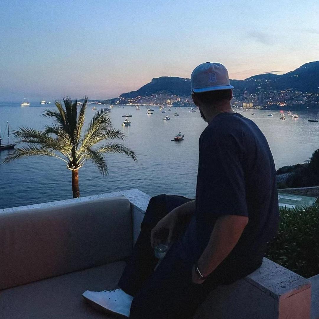 𝓢𝓱𝓲𝓷𝓲𝓷𝓰𝓵𝓮𝓸