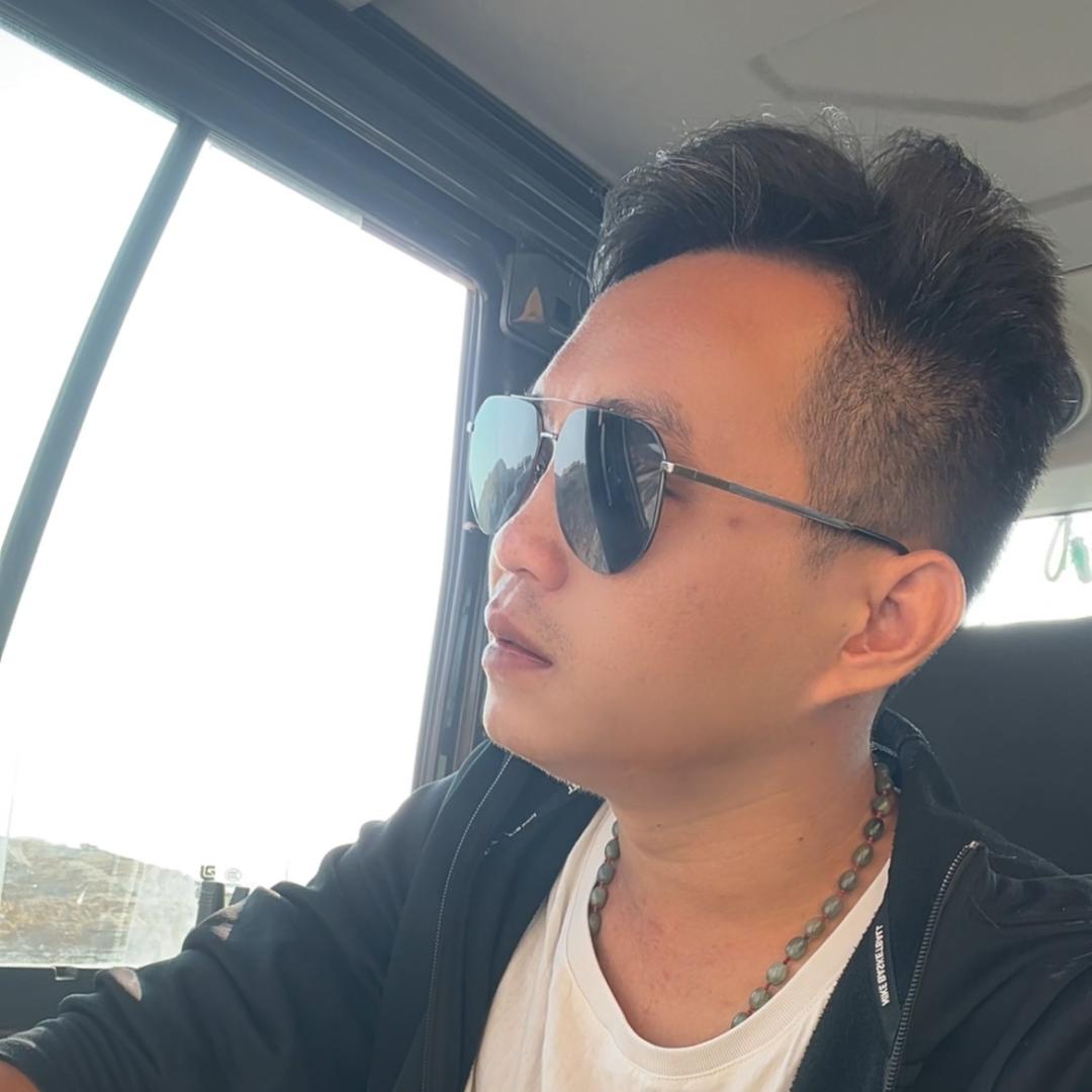 🚬小张同学𝒵𝒽𝒶𝓃ℊᥫᩣ