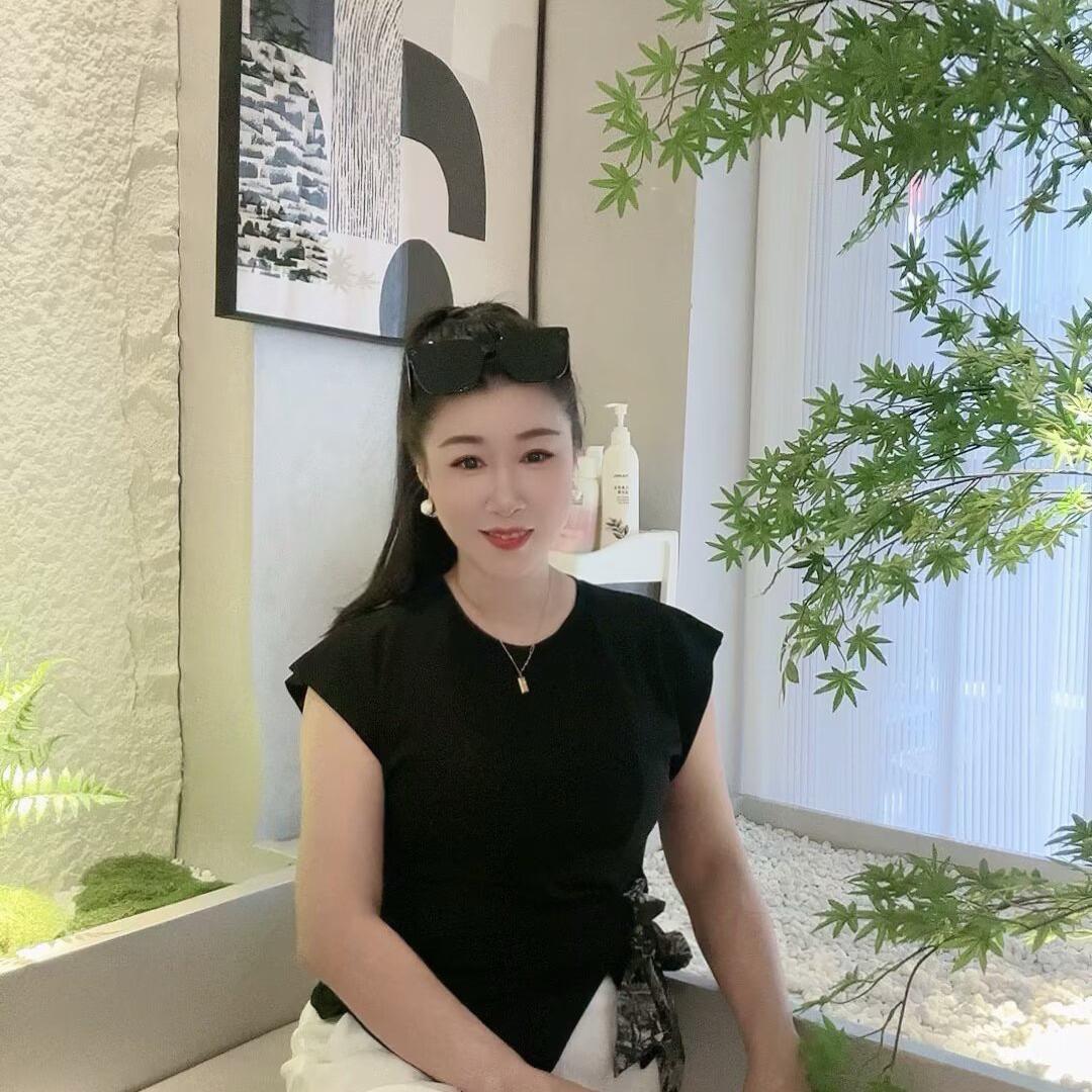 杨小妞时尚精品店