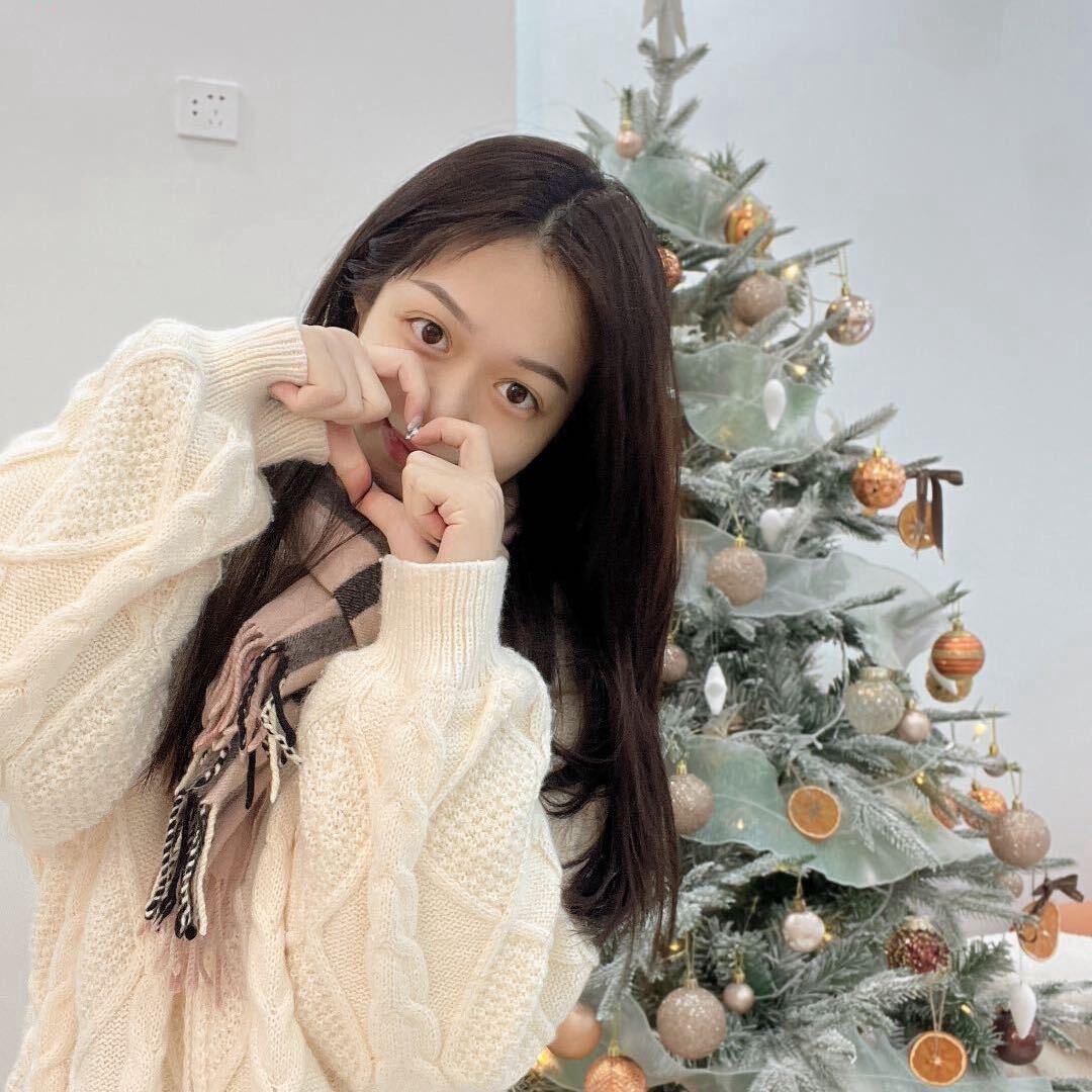 拉崽新中式美甲美睫