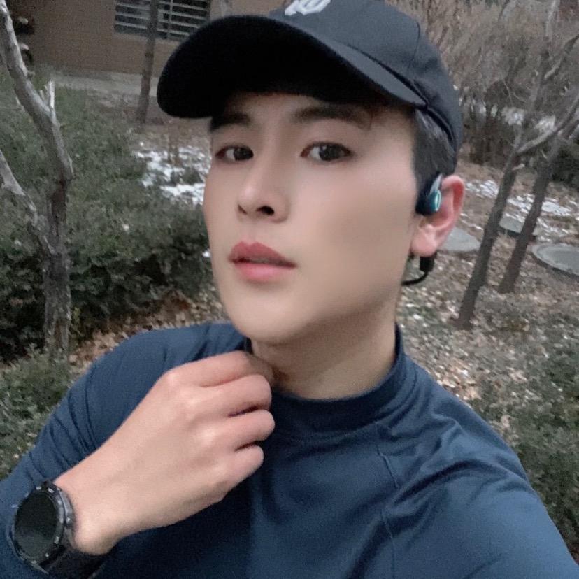 爱跑步的名扬吖Mr.y（已瘦30斤）