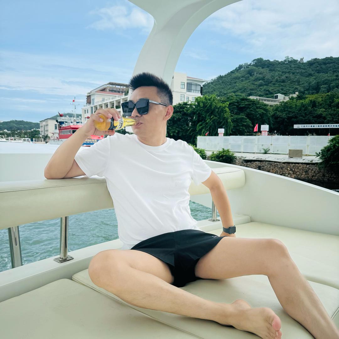 小华哥