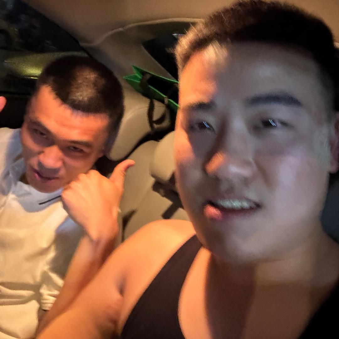 岳无敌和飞牛啵~房产🏡