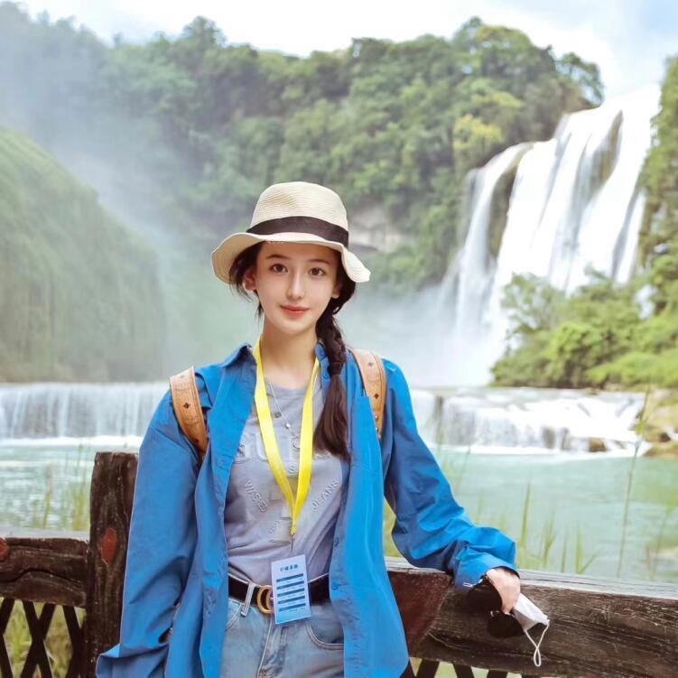小小-带你去旅游