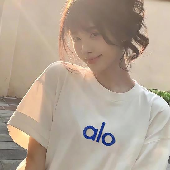 外贸服饰集合仓