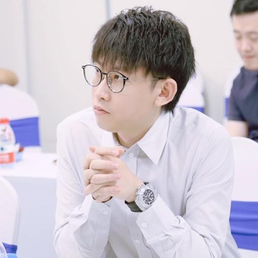 万佳宇哥