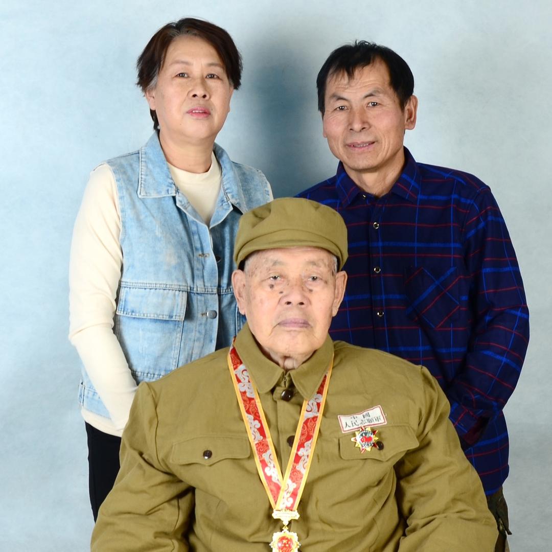 抗美援朝老兵四世同堂
