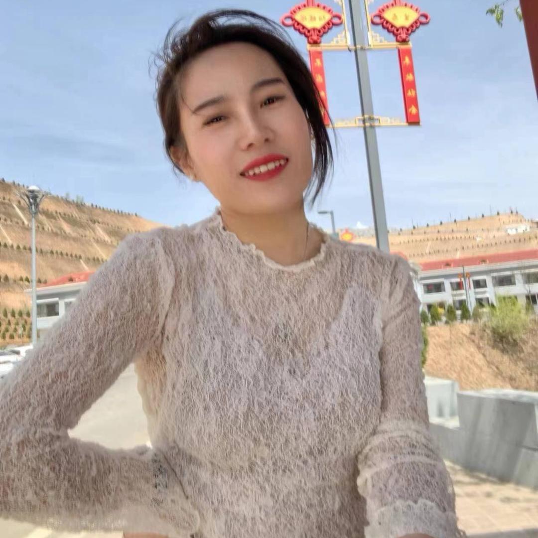 乐盈盈