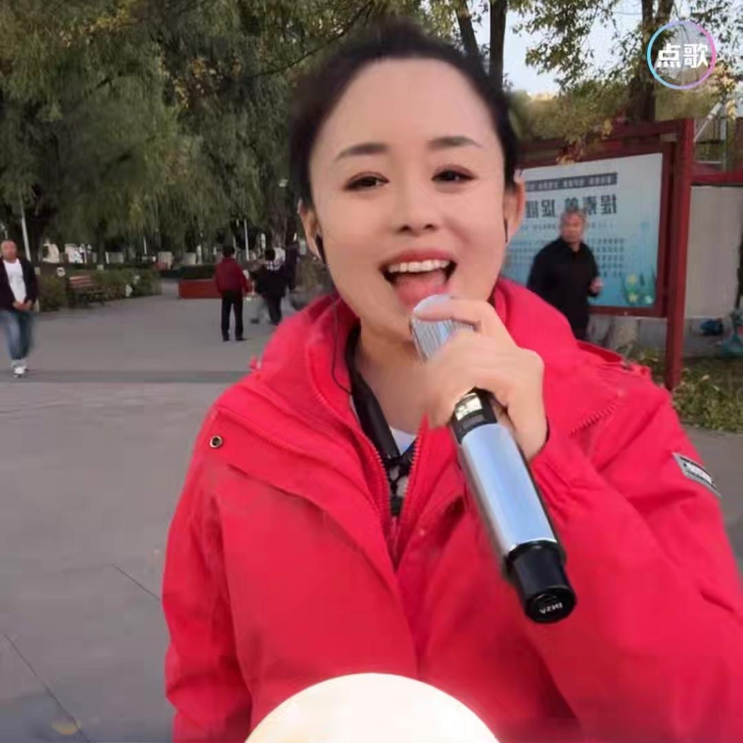 育菲的菲