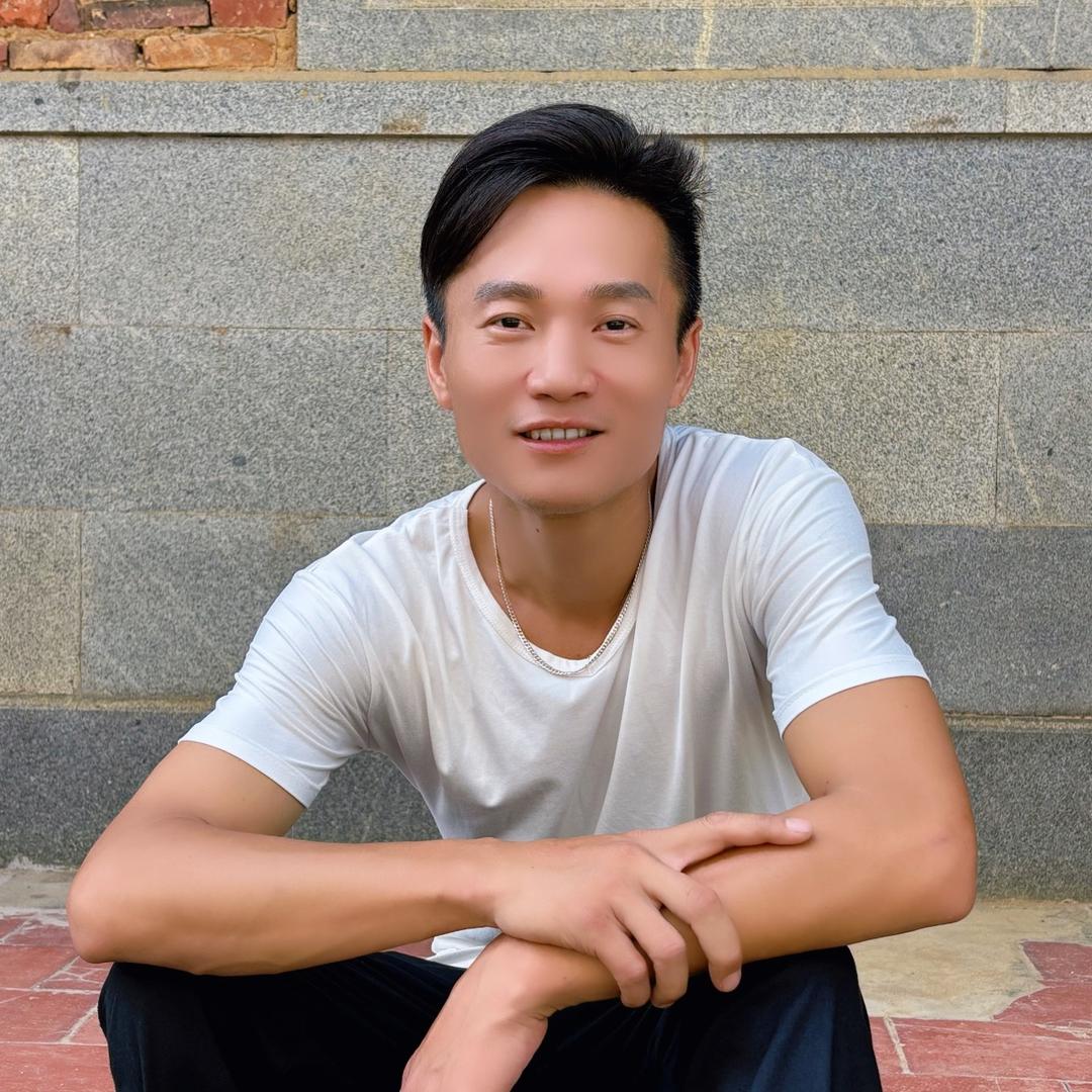 🇨🇳阿昌🇨🇳