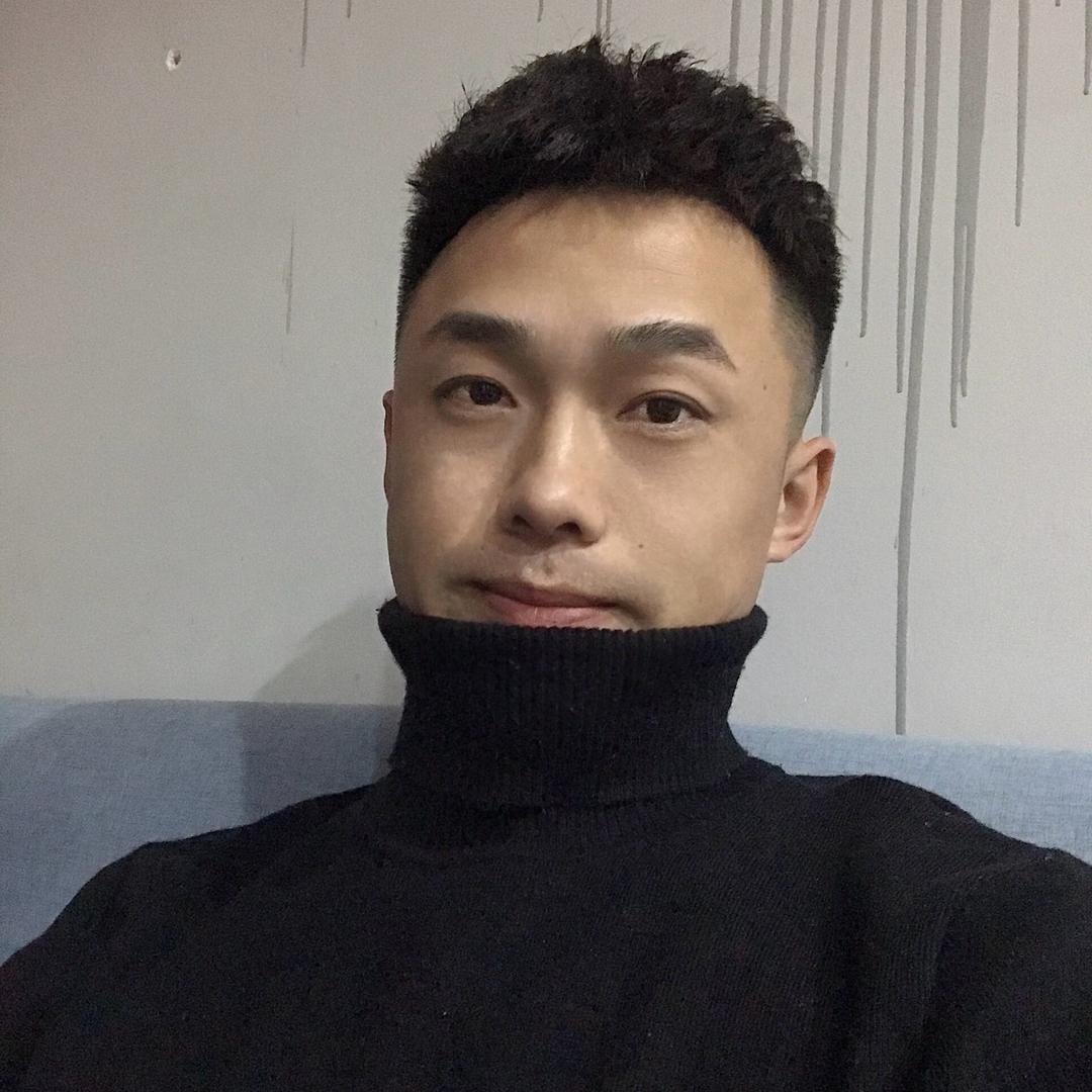 容易窜稀的猛男