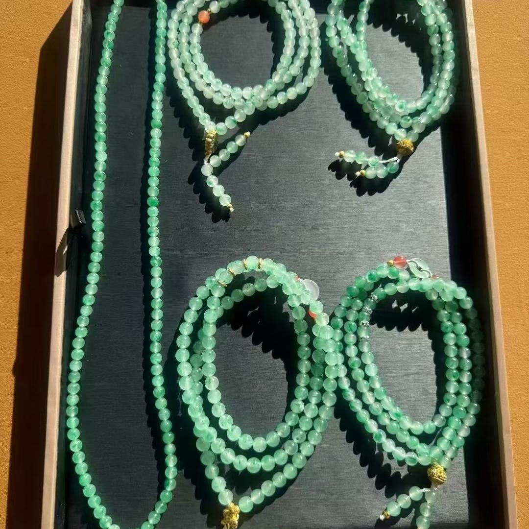 绝绝子珠宝翡翠