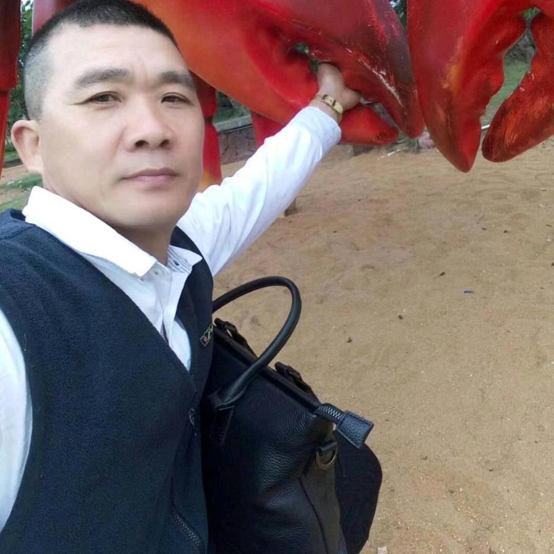 潢川洁从百货优品店