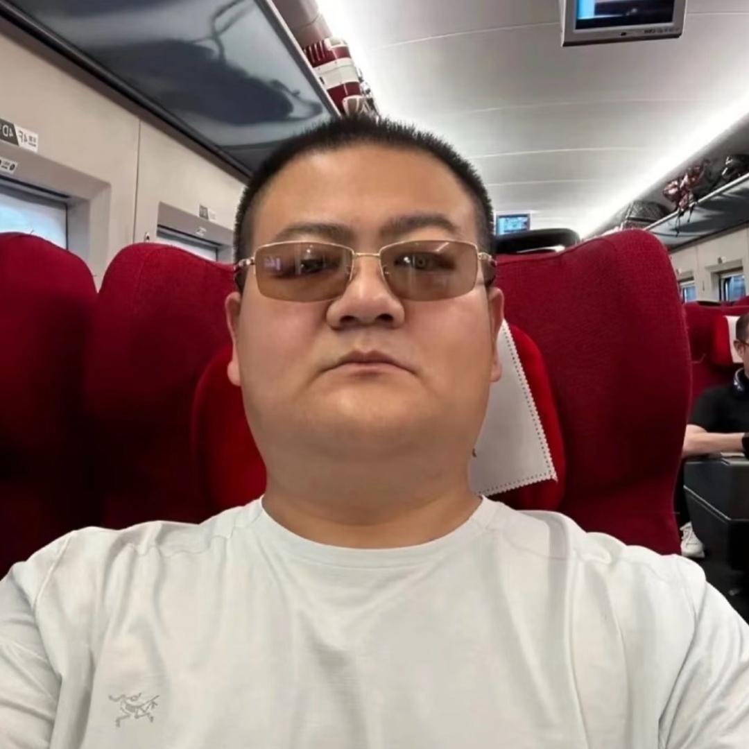 旋转蜗牛爱骑鬼火