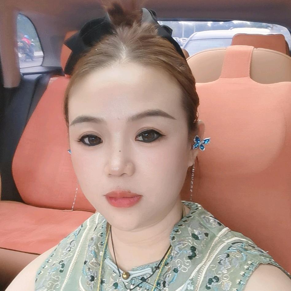 Rr皮草集合店