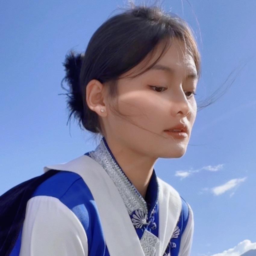 昭通学仕   柒瑶