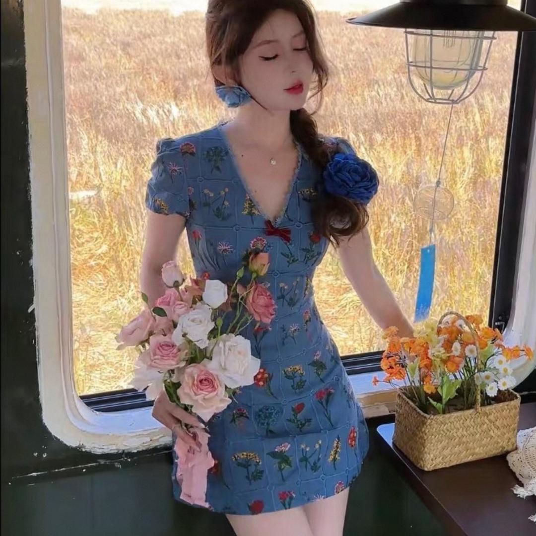 July七月微胖服装店