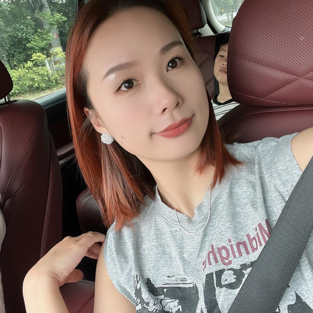 小刘很哇噻