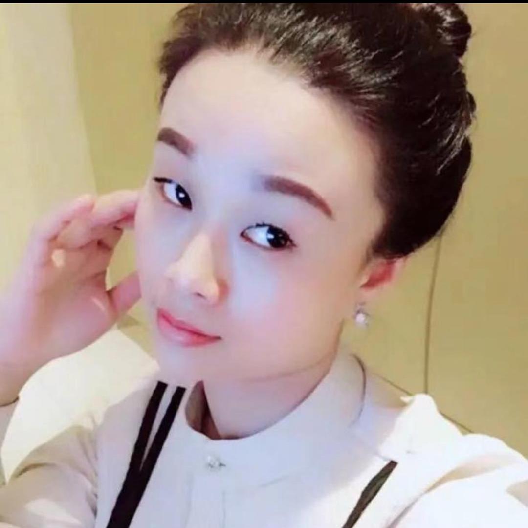 晓莉〈吃喝玩乐〉