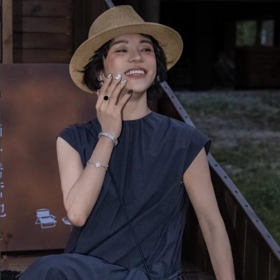 丽霞服装穿搭推荐