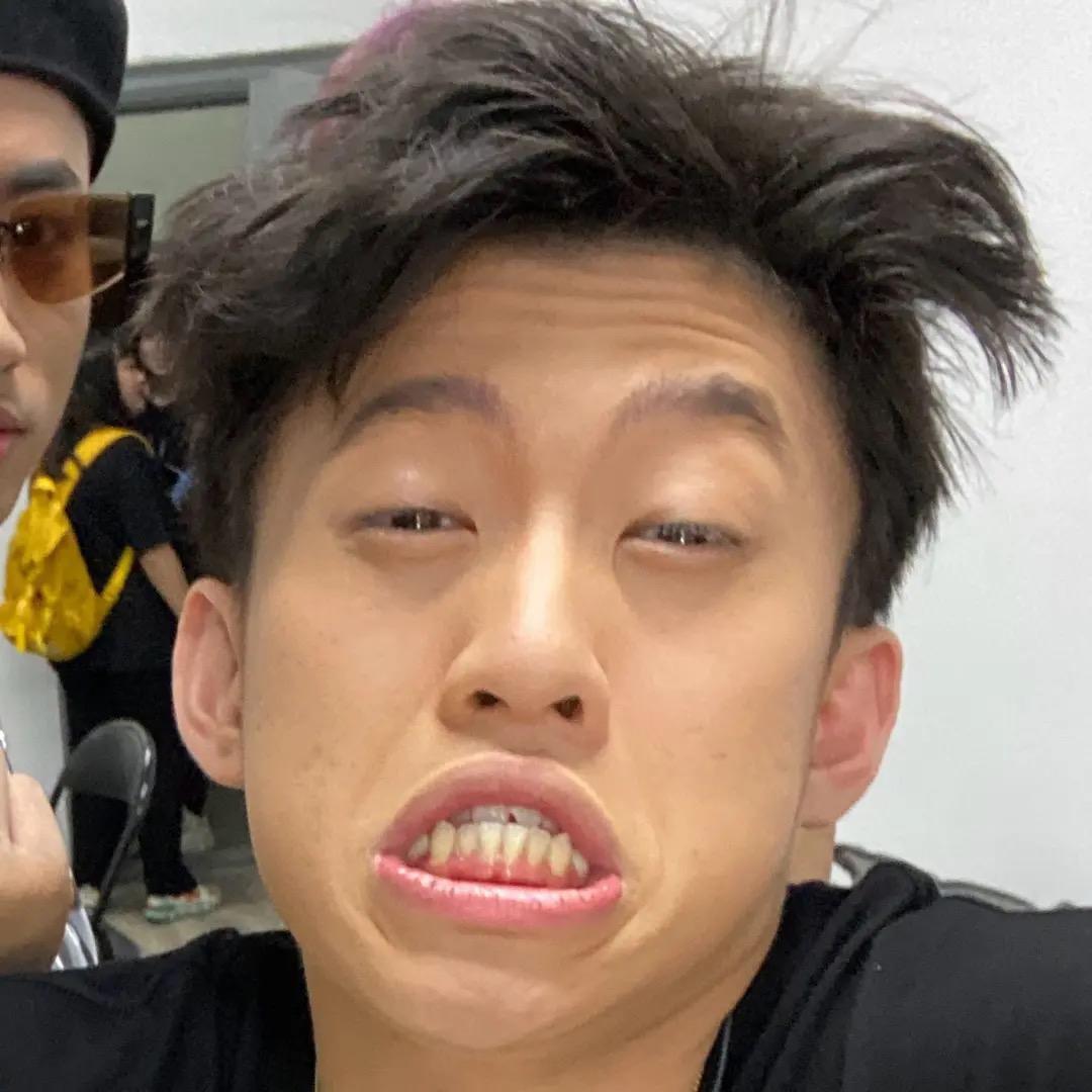 丿I  I  丿I  I