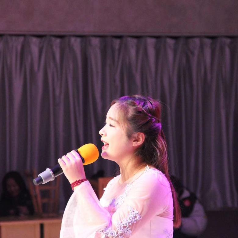 @小花（武乡糖葫芦.草莓花束）