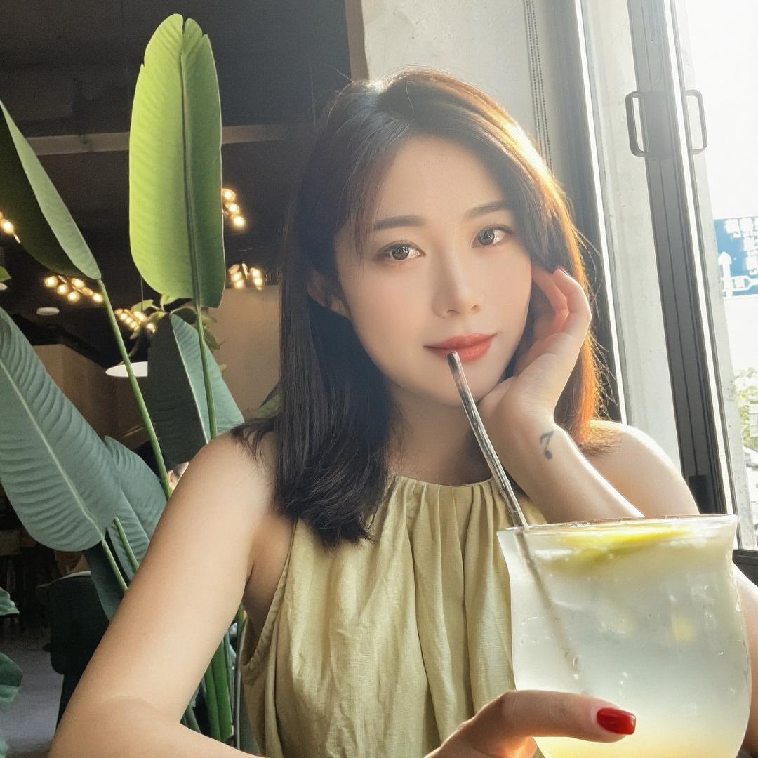 小小豆 ღ.