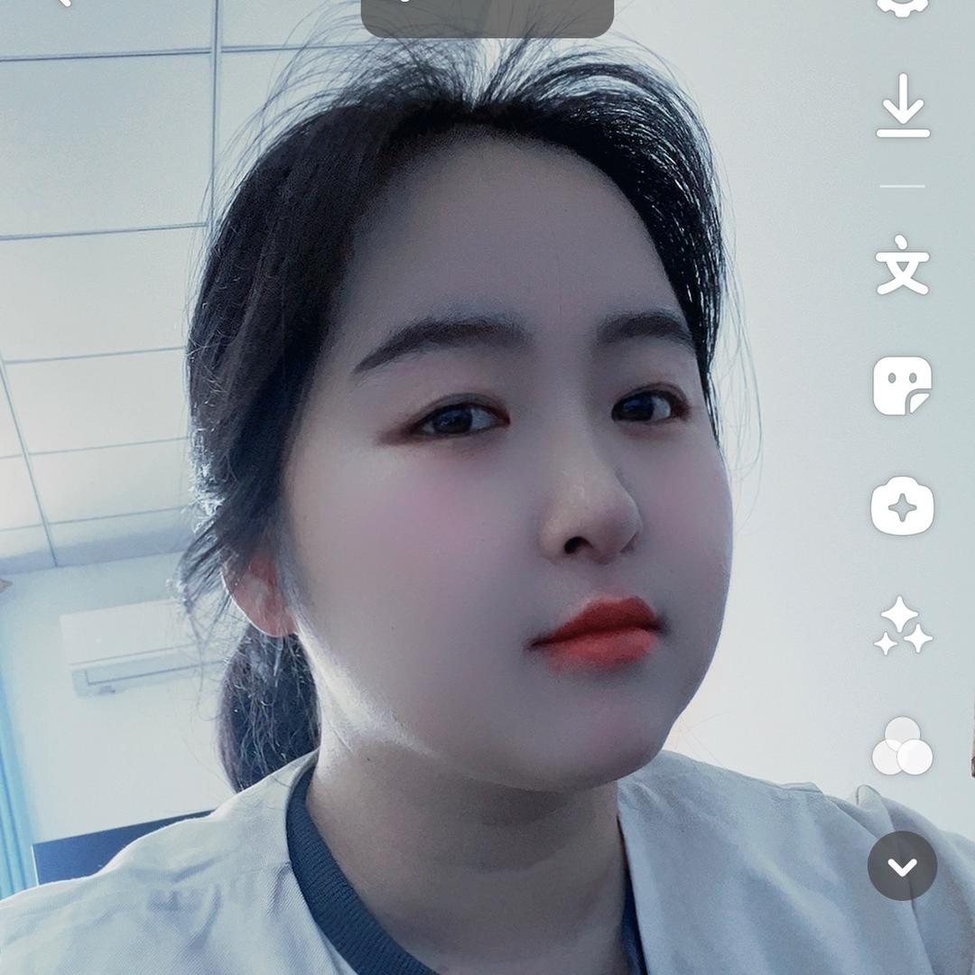 两只小绵羊