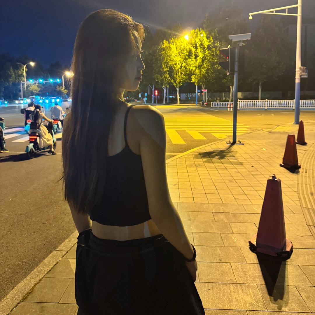 夜里看海.