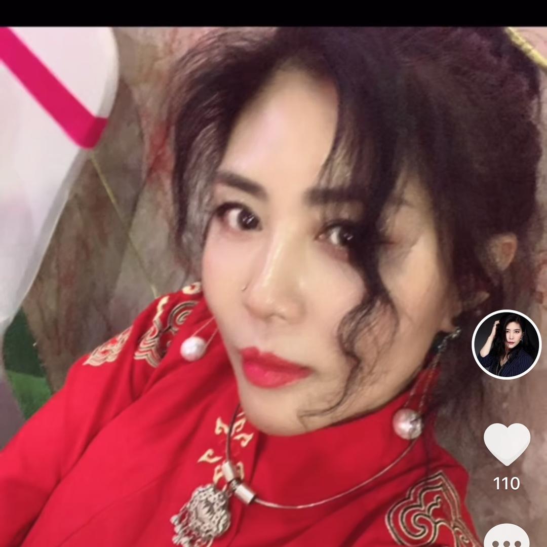 玉指缘美甲·本喵