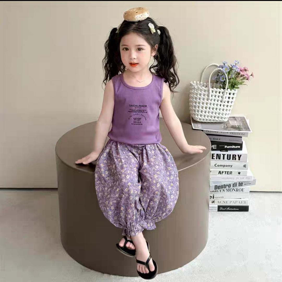 这是一家童装馆