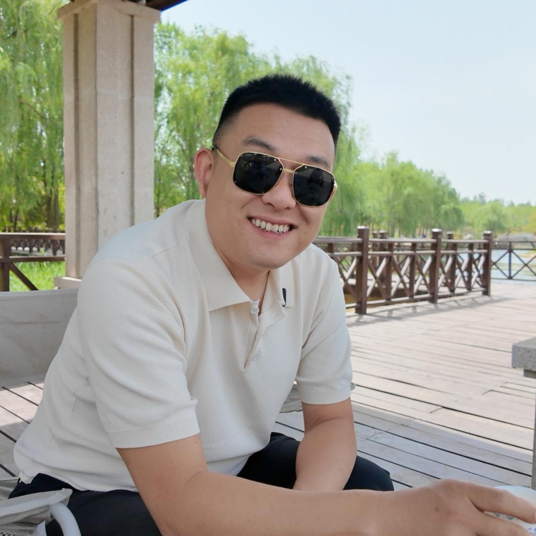 贾鲁河畔-上闫垌  “社区书记-闫鹏飞”