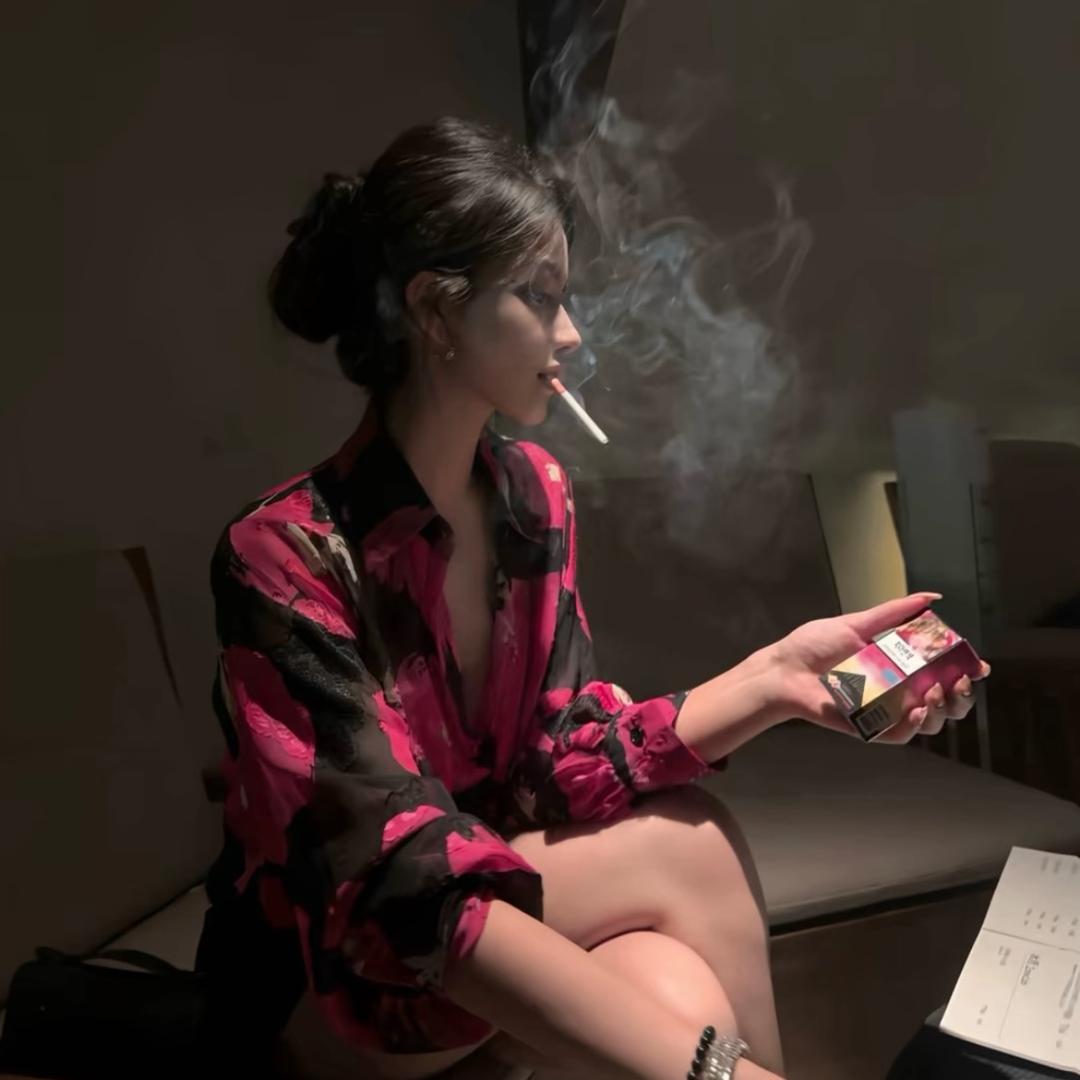 被爱的幸福小女孩