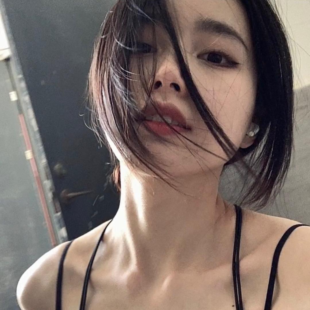 KiKi /.