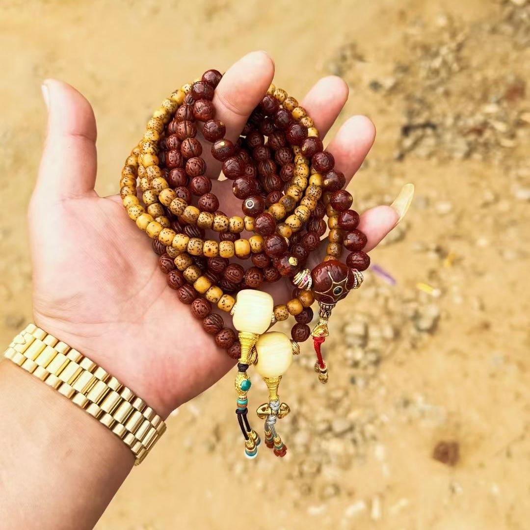 多宝龙珠宝配饰