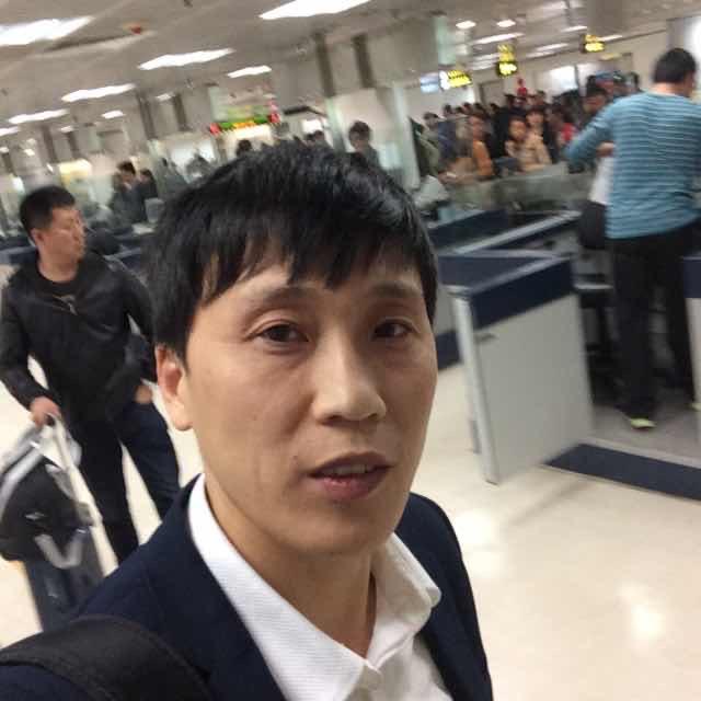 漉森装饰(鹿先生石灰石洞石)