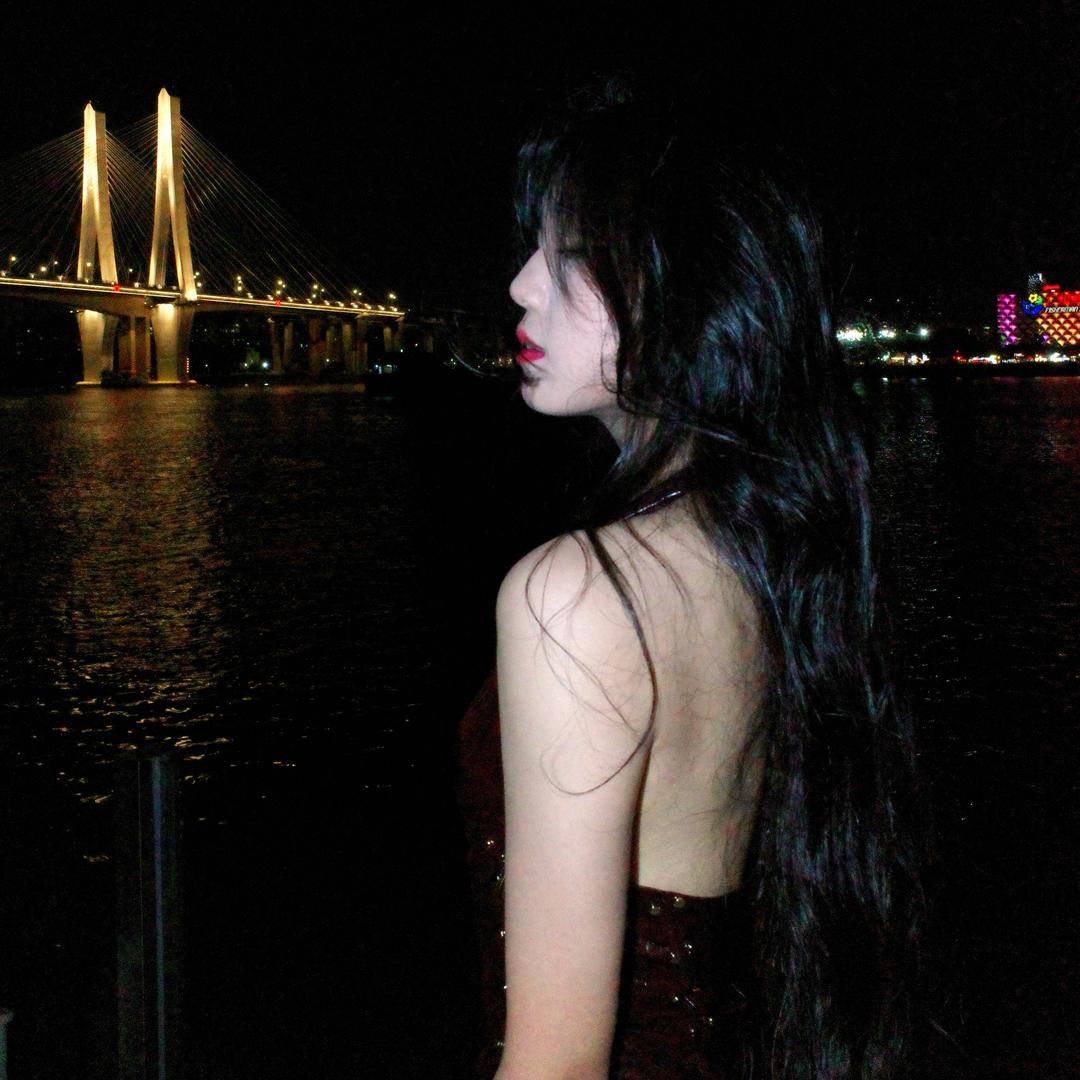 美美-Mi