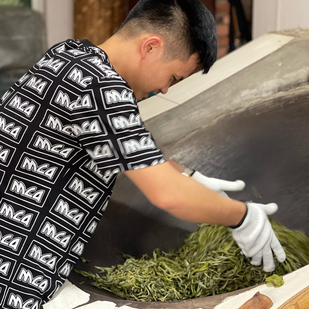 普洱茶避炕研究院（茶人五哥）