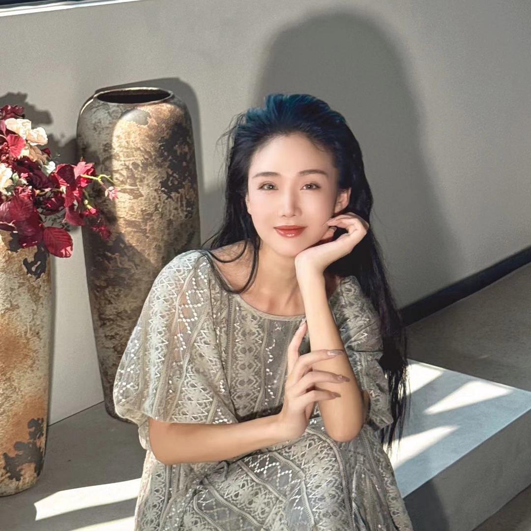 娜三月官方账号