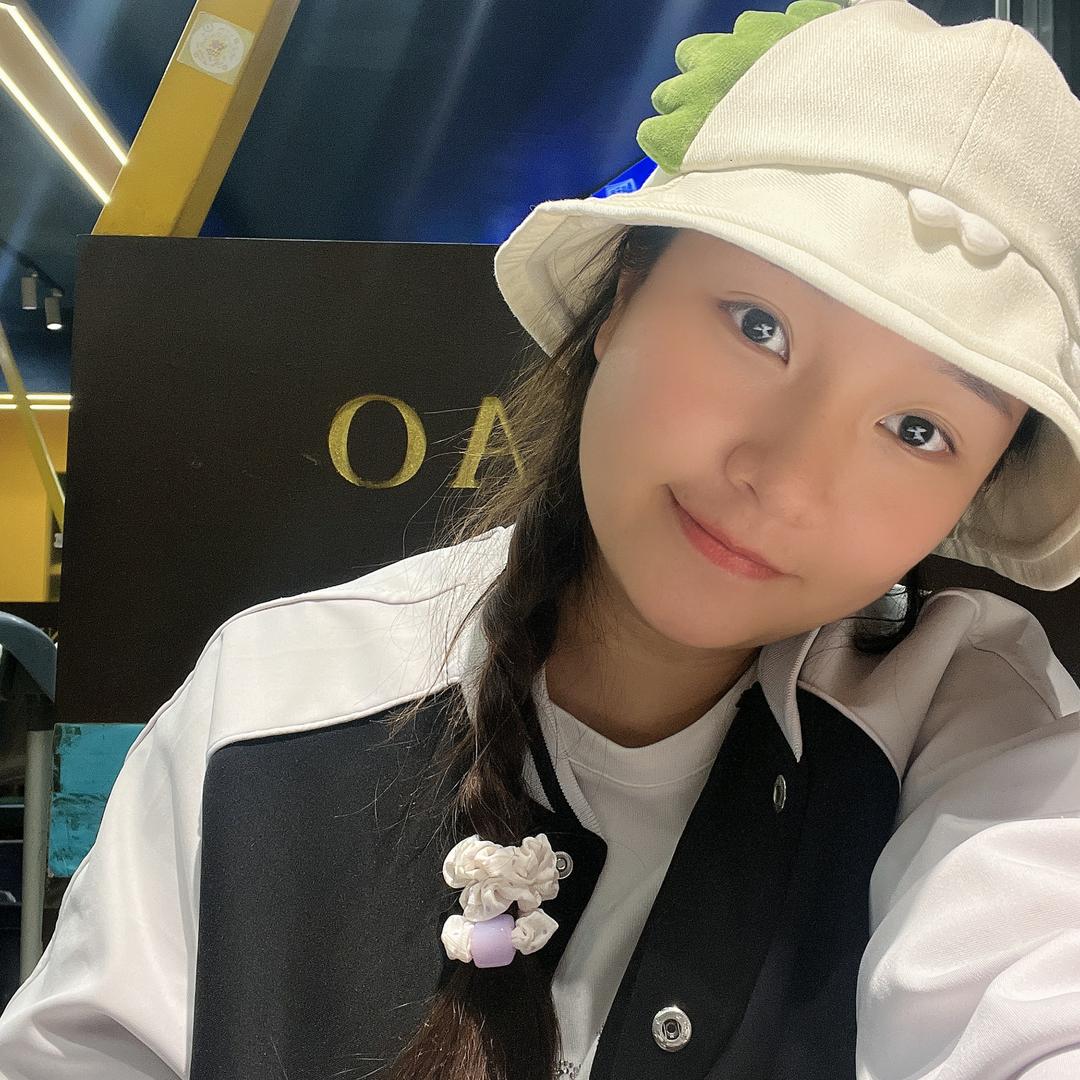 小莹辣么可爱🤩