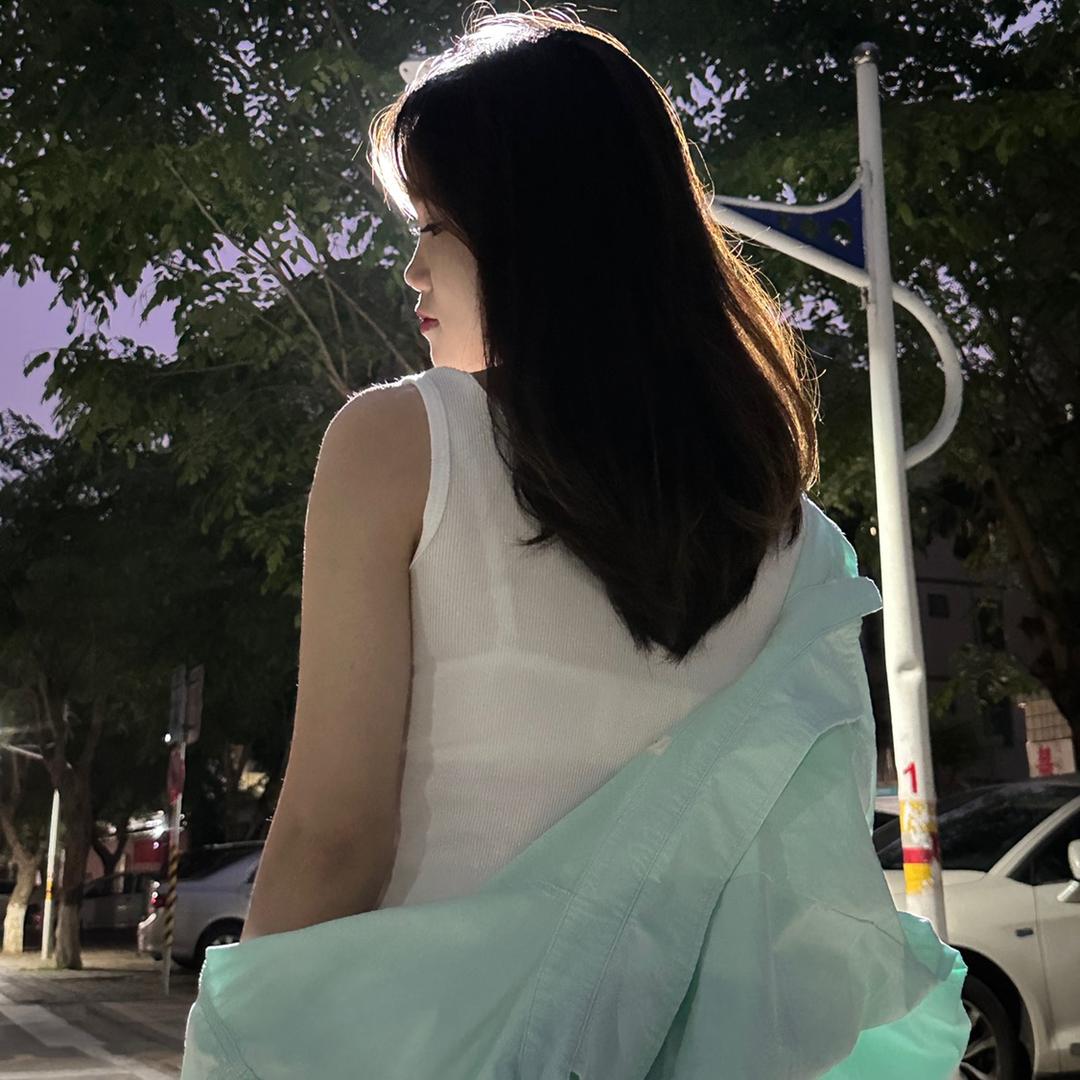 小陈.