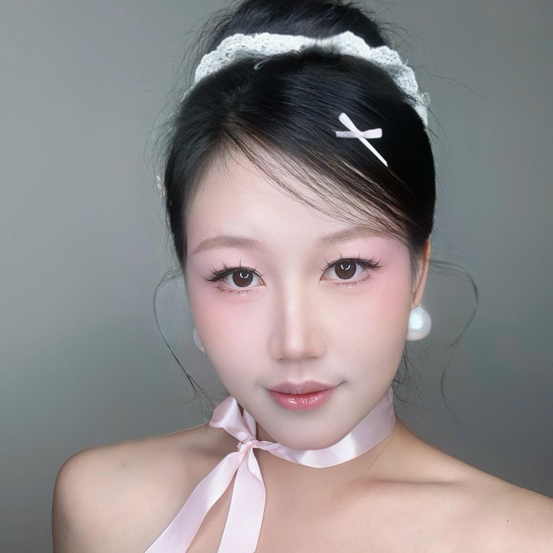 西贝是个化妆师（接妆）